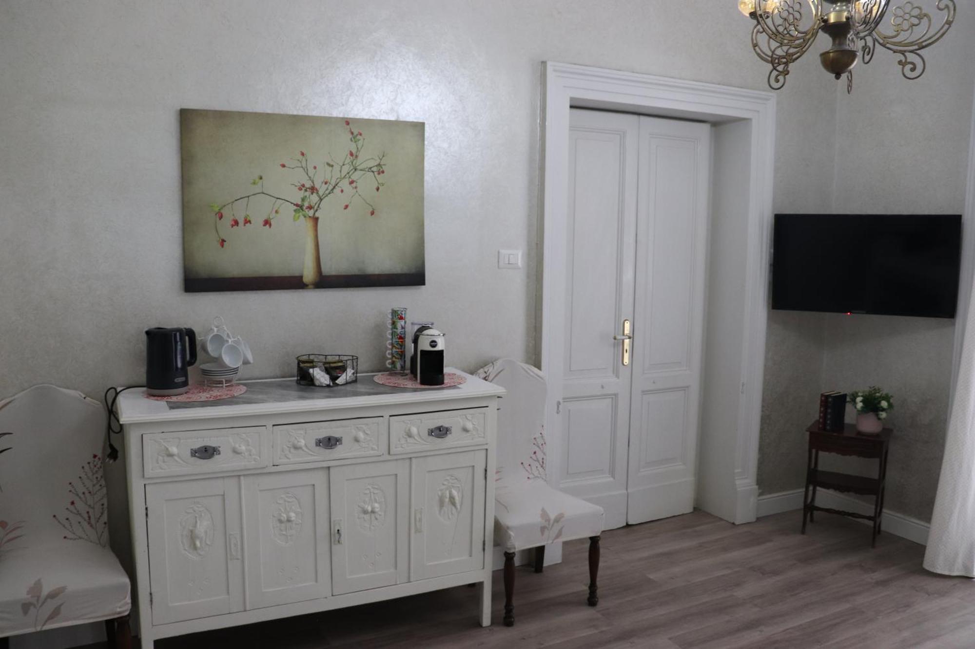 Apartment Machiavelli *